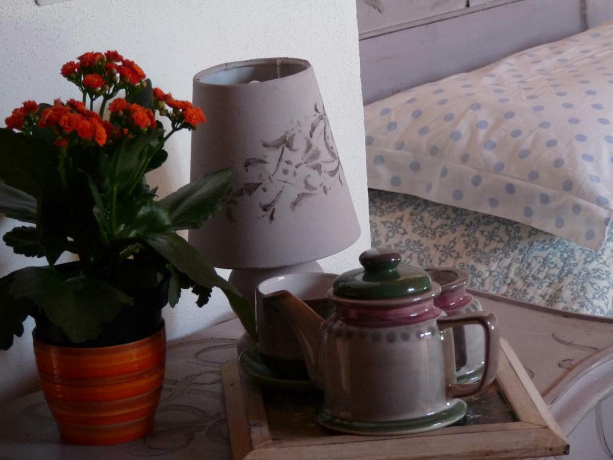B&B "A Casa Di Camilla" 카라테우리오 외부 사진